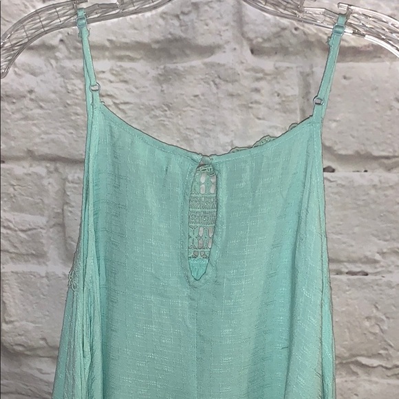 Altar’d state shark bite tunic/dress - Picture 6 of 6